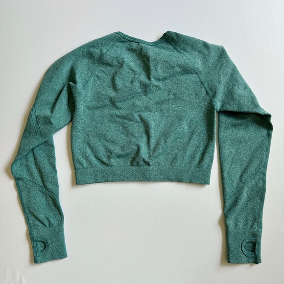 Green Gym Set: Bubble Butt Marled Gray Seamless Leggings + Long Sleeve Crop Top - Picture 11 of 14